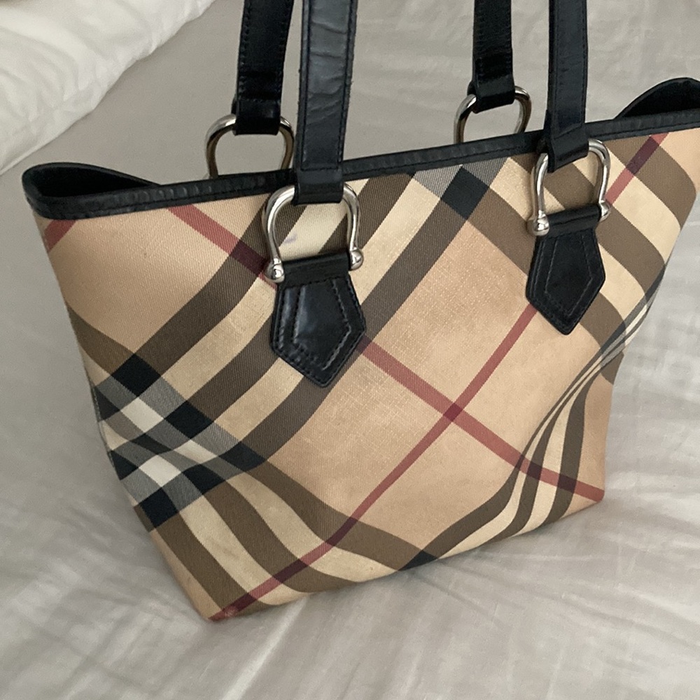 Burberry Classic Tote Bag